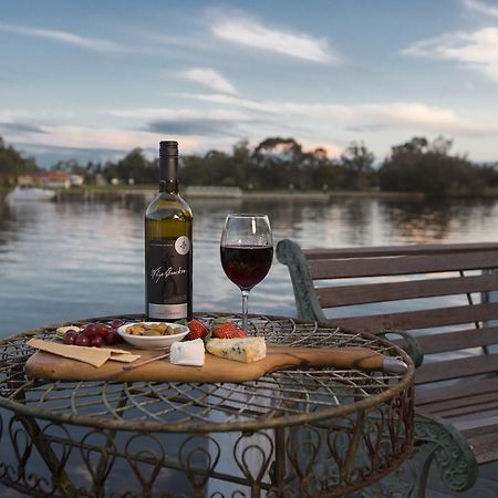 North Yunderup Murray River Lodge Luxury Boutique Accommodation B&B - Adults Only المظهر الخارجي الصورة